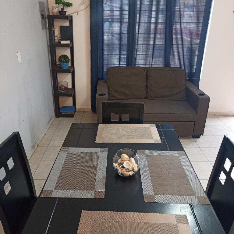 Depa sencillo, 10 min malecon - One-Bedroom Apartment - 10