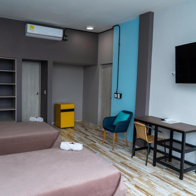 Hotel El Meson - Habitación Triple - 8