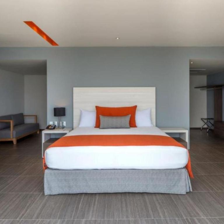 Real Inn Cancún - Master Suite - Lagoon View - 3