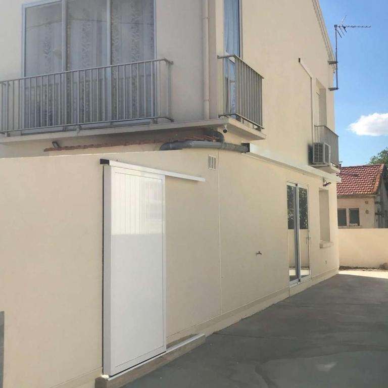 Bel Appartement Cœur de Ville, 6 Pers, Terrasse, Clim, Parking, à 400m de la Plage - FR-1-701-7 - Apartamento - 6