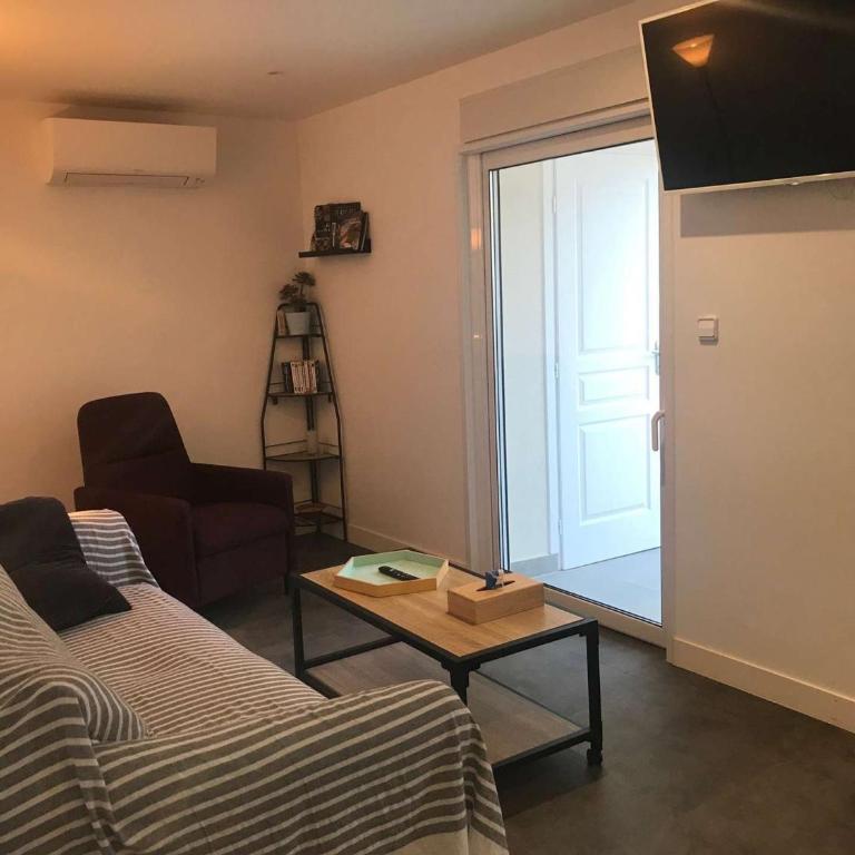 Bel Appartement Cœur de Ville, 6 Pers, Terrasse, Clim, Parking, à 400m de la Plage - FR-1-701-7 - Apartamento - 9