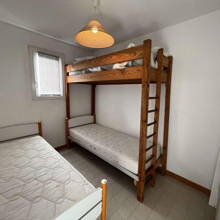 T2 Centre-Ville avec Climatisation, Proche Plage, 4 Pers - FR-1-701-28 - Apartment - 9