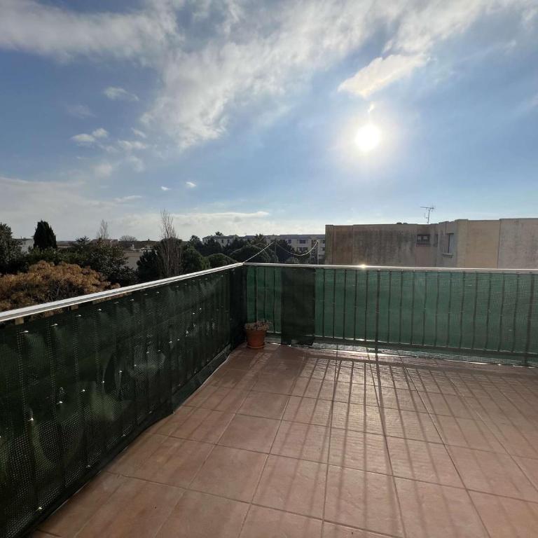 Charmant T2 avec terrasse, climatisation, parking - Valras-Plage - FR-1-701-6 - Apartment - 2