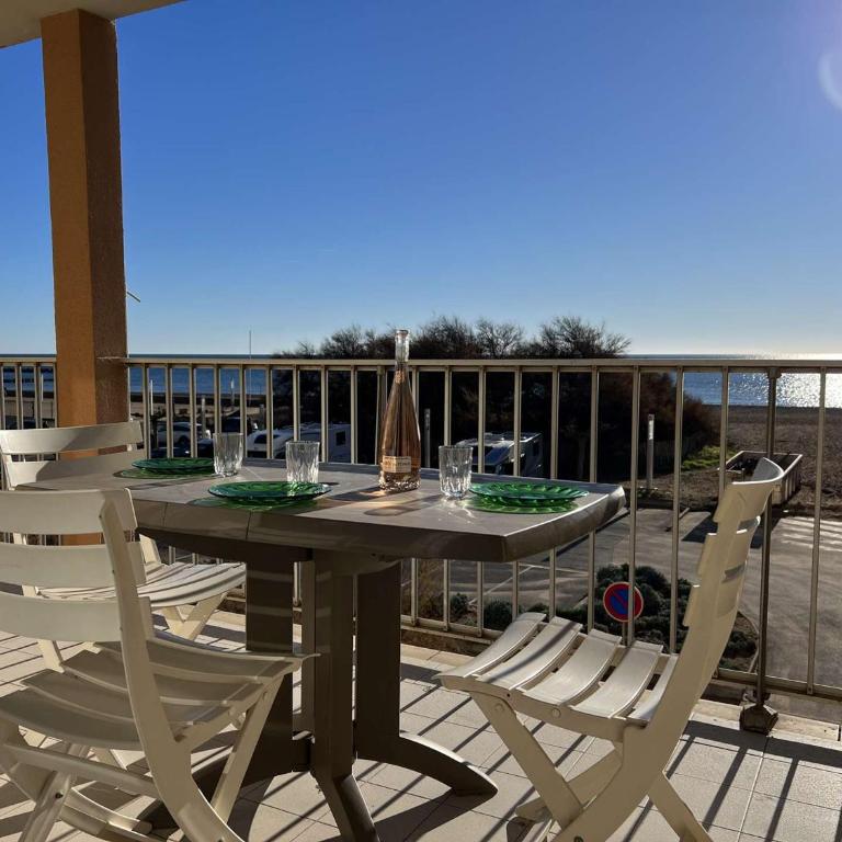 T2 avec terrasse, parking privé, proche plage - FR-1-701-18 - Apartamento - 4