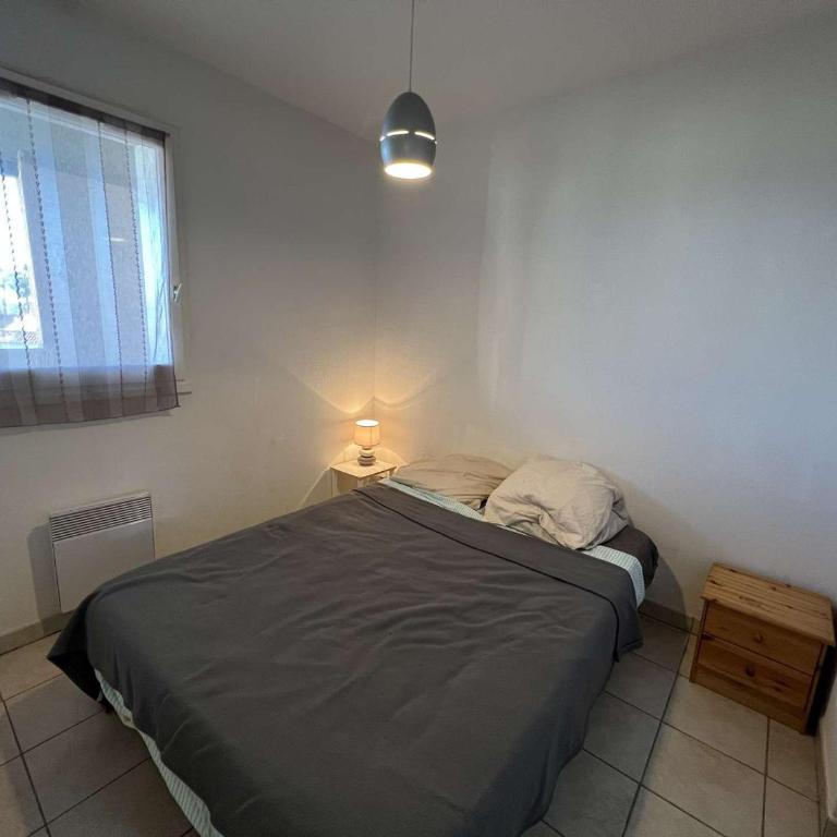 Appartement T3 avec Piscine, Clim, Terrasse, Parking Privé – À 600m de la Plage, 6 Pers. - FR-1-701-14 - Apartamento - 10