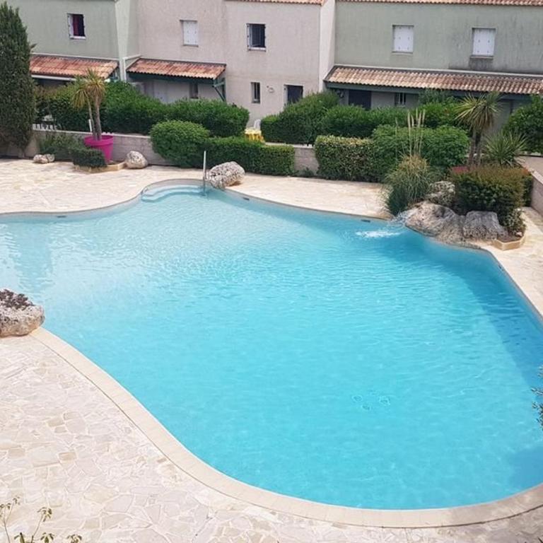 Pavillon à Valras-Plage avec Piscine, Jardinet, Proche Plage et Commerces, Capacité 6 Personnes - FR-1-701-23 - Appartamento - 1