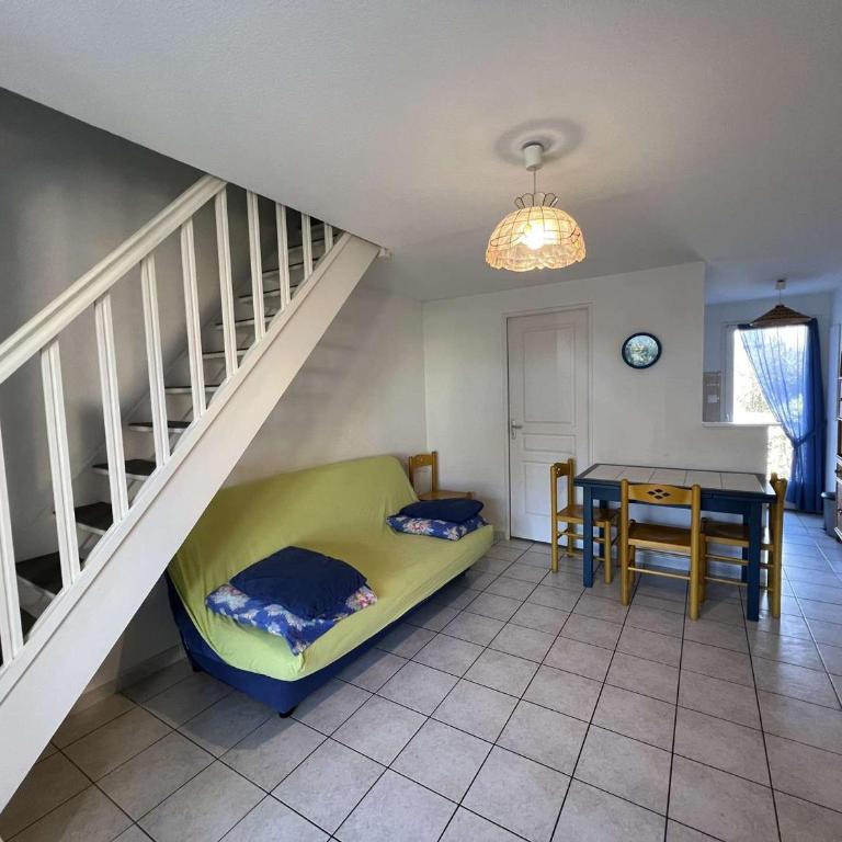 Pavillon à Valras-Plage avec Piscine, Jardinet, Proche Plage et Commerces, Capacité 6 Personnes - FR-1-701-23 - Appartamento - 9