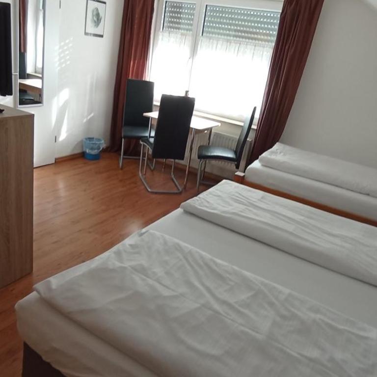 Pension Grübel - Habitación Triple - 2