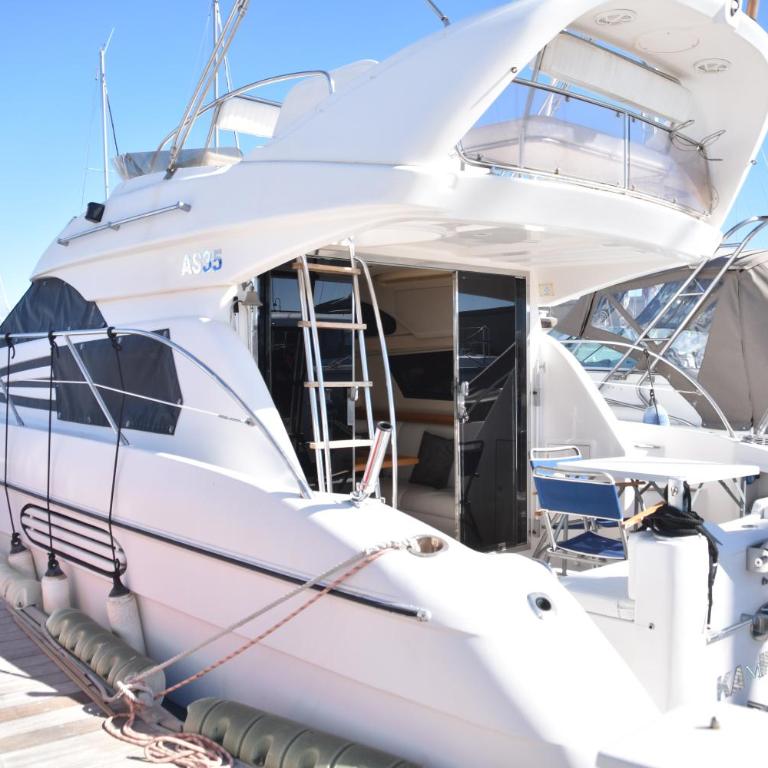 Luxury Yacht Kamikara - Casa Móvil - 1