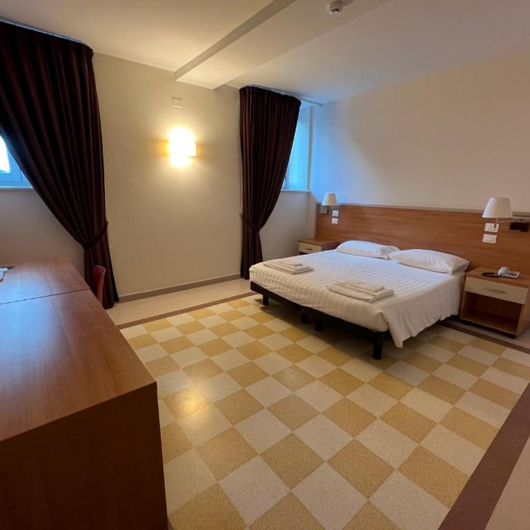 Domus Stella Maris - Casa per Ferie - Camera Matrimoniale/Doppia con Letti Singoli - Accesso Disabili - 5