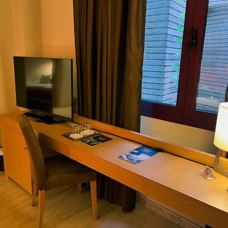 Wuau! Hotel Galanthus & Spa - Habitación Doble Confort Interior - 4