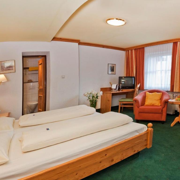 Alpenpark Resort Superior - Doppelzimmer mit Balkon - 1