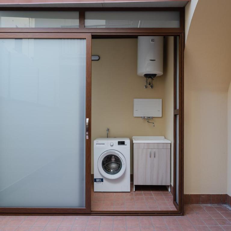GuestHost - Catania Historic Center Modern Apt - Three-Bedroom Apartment - 15