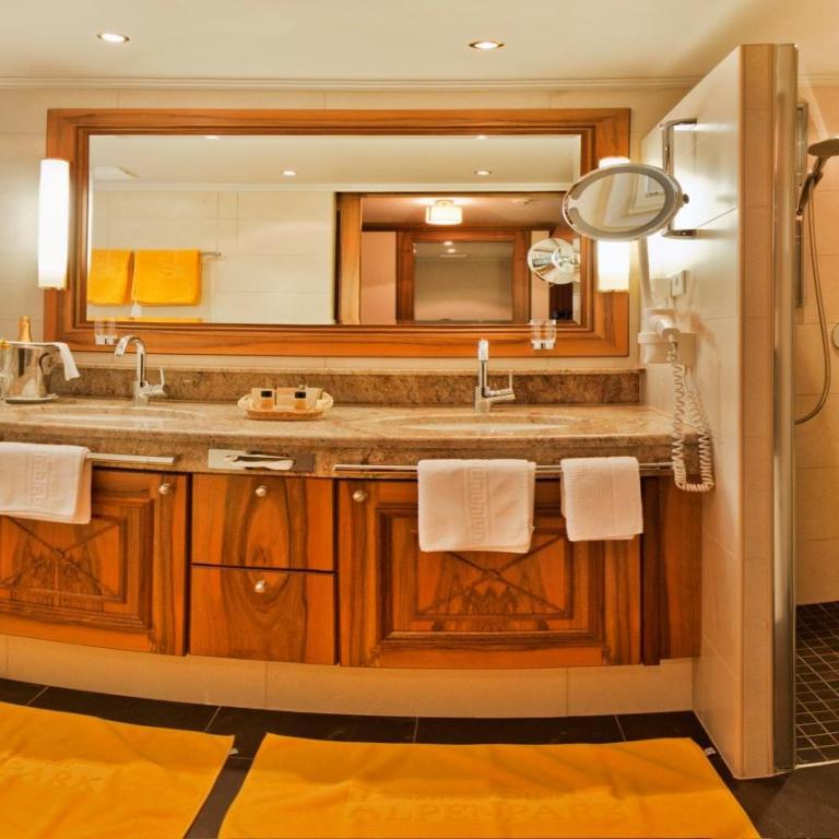 Alpenpark Resort Superior - Royal Doppelzimmer mit Balkon - 1