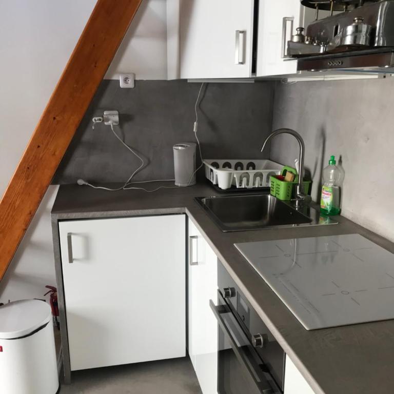 Cosy Studio !!! - Chambre Double avec Salle de Bains Privative - 15