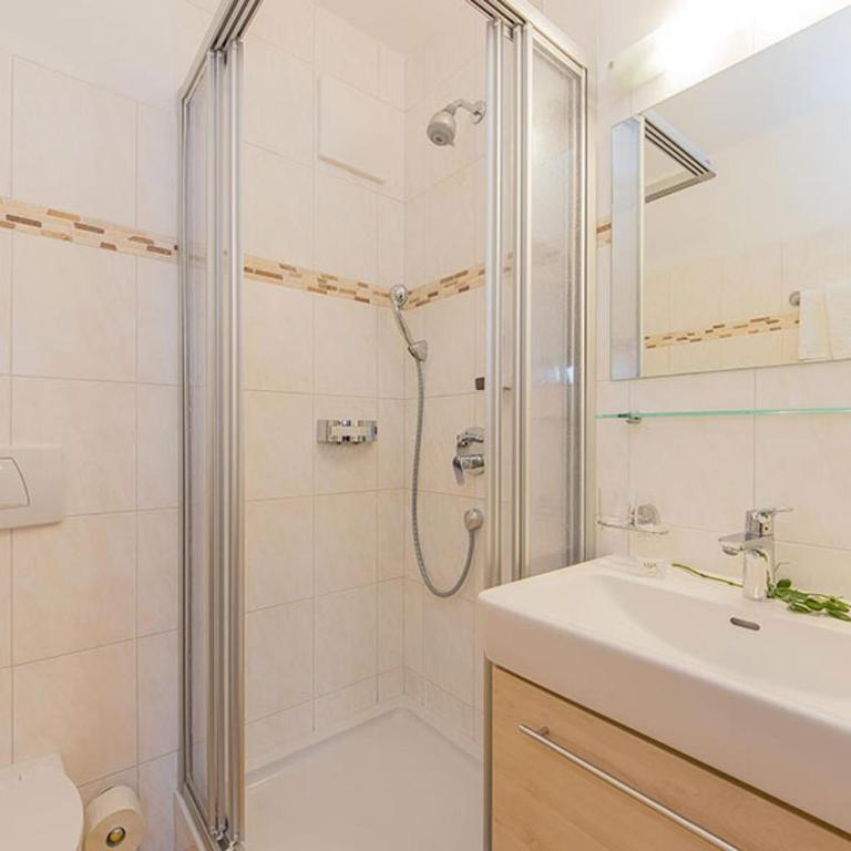 Hotel - Pension Ötzmooshof - Doppelzimmer - 8
