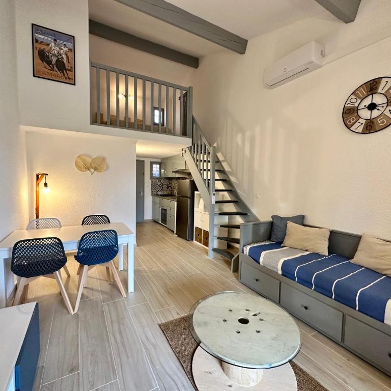 Appartement Duplex 4pers Climatisé - Locations VLD Camargue - Apartment - Split Level - 1