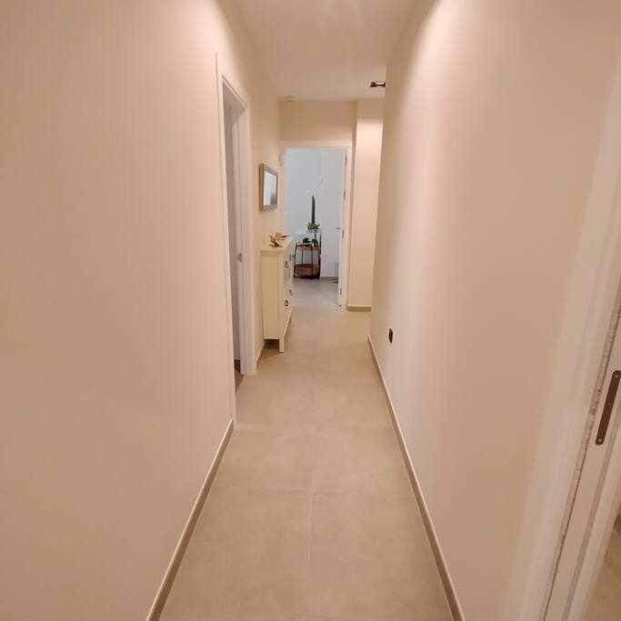 Estupendo Piso Nuevo en Playa Victoria - Apartamento de 3 dormitorios - 20