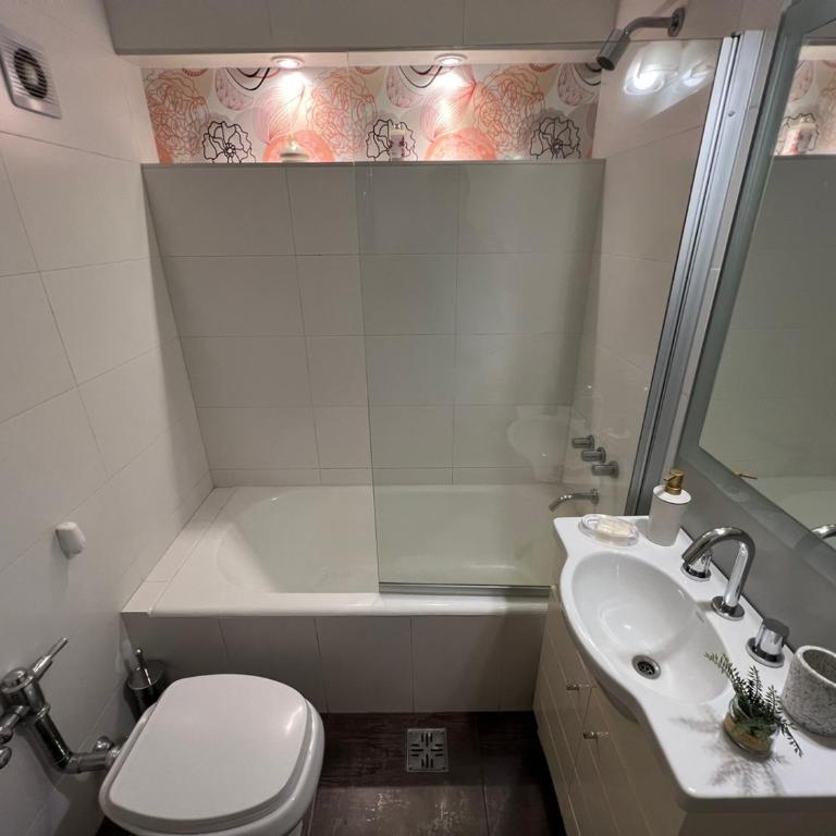 Acogedor mono en Palermo Chico. Excelente Ubicación! - One-Bedroom Apartment - 14