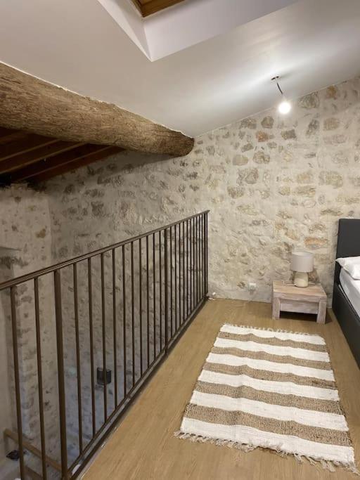 Loft en plein cœur du village - Maison 1 Chambre - 24