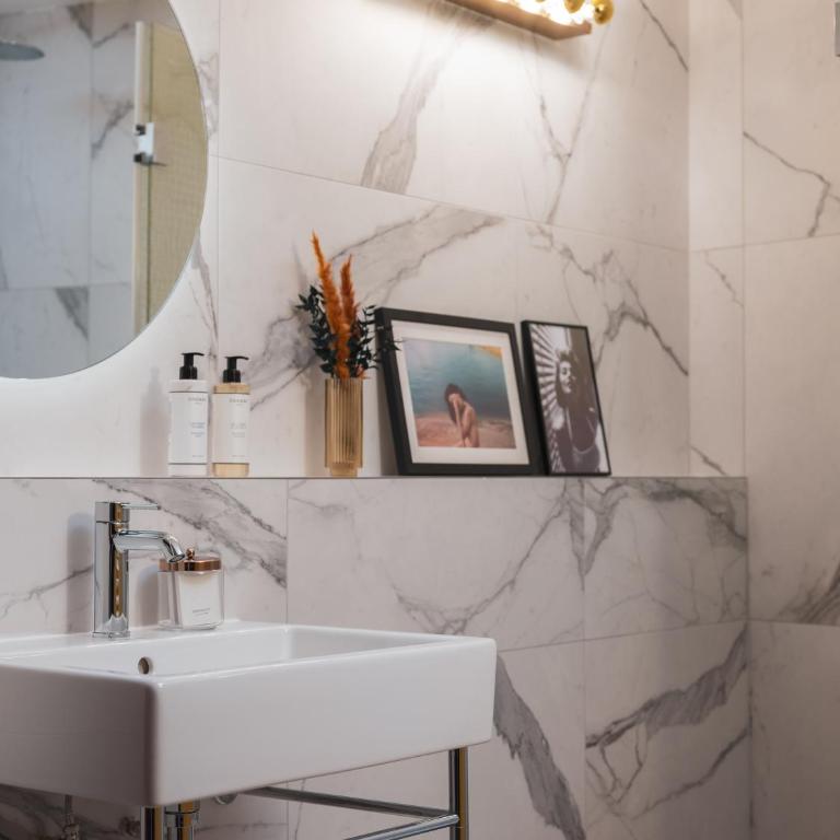 Seven Hotel Paris - Suite Standard - 19