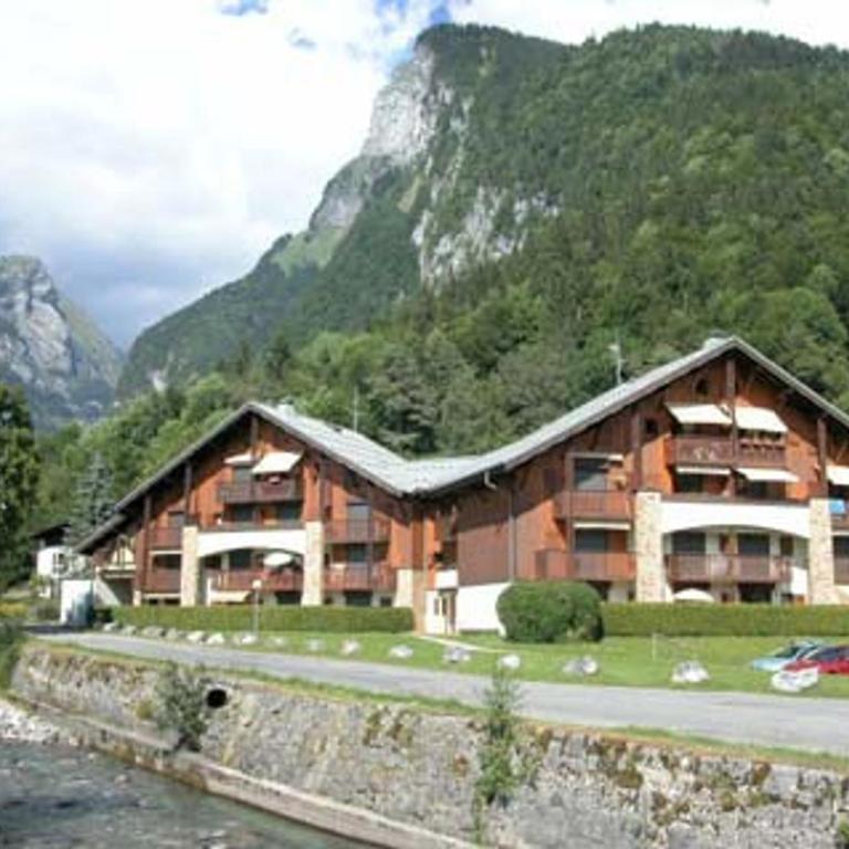 Appartement cosy à Samoëns avec terrasse et parking - FR-1-629-72 - Apartment - 2