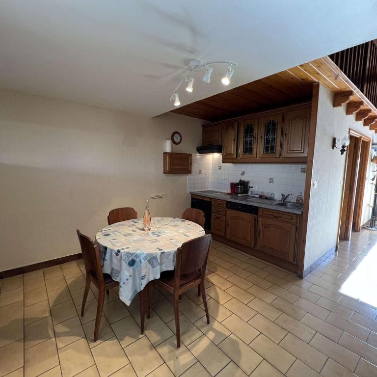 Pavillon 2 Pièces avec Parking, Proche Plage, 6 Pers. - FR-1-701-8 - Appartement - 4