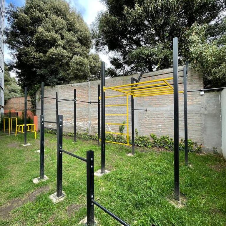 Dpo 2 dorm(parqueadero wifi Netflix)vista pan. UIO - Two-Bedroom Apartment - 23