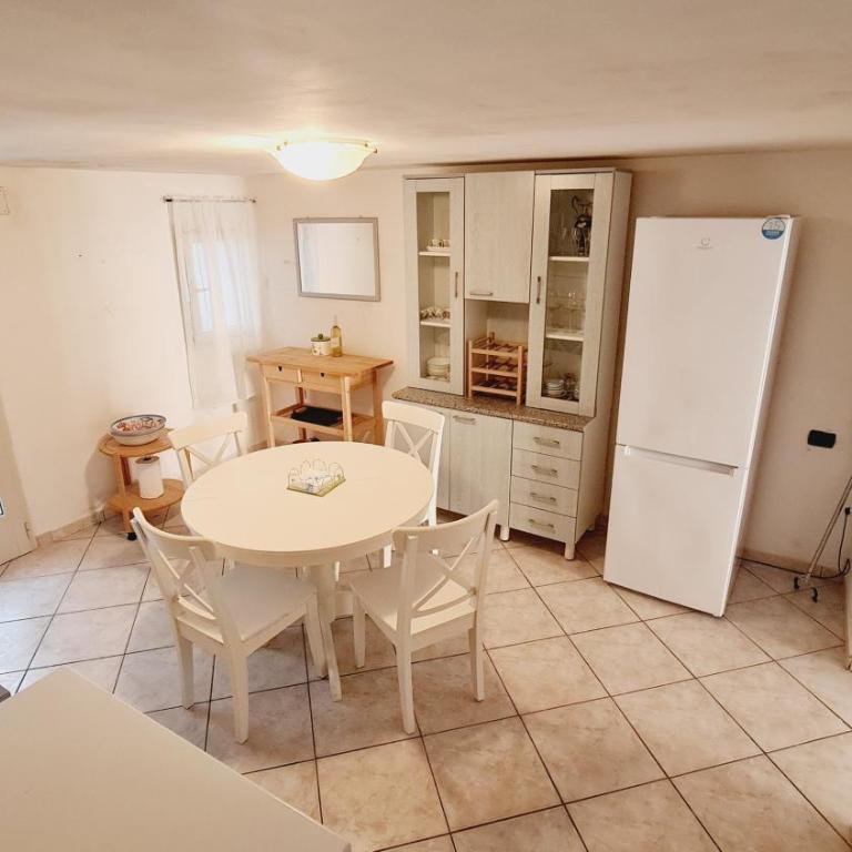 Ambra House - Two-Bedroom Apartment - 4