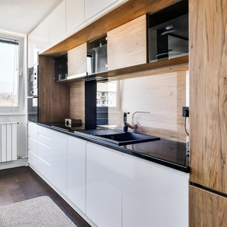 2 bedroom Penthouse in city center, free parking - Apartman sa 2 Spavaće Sobe - 16