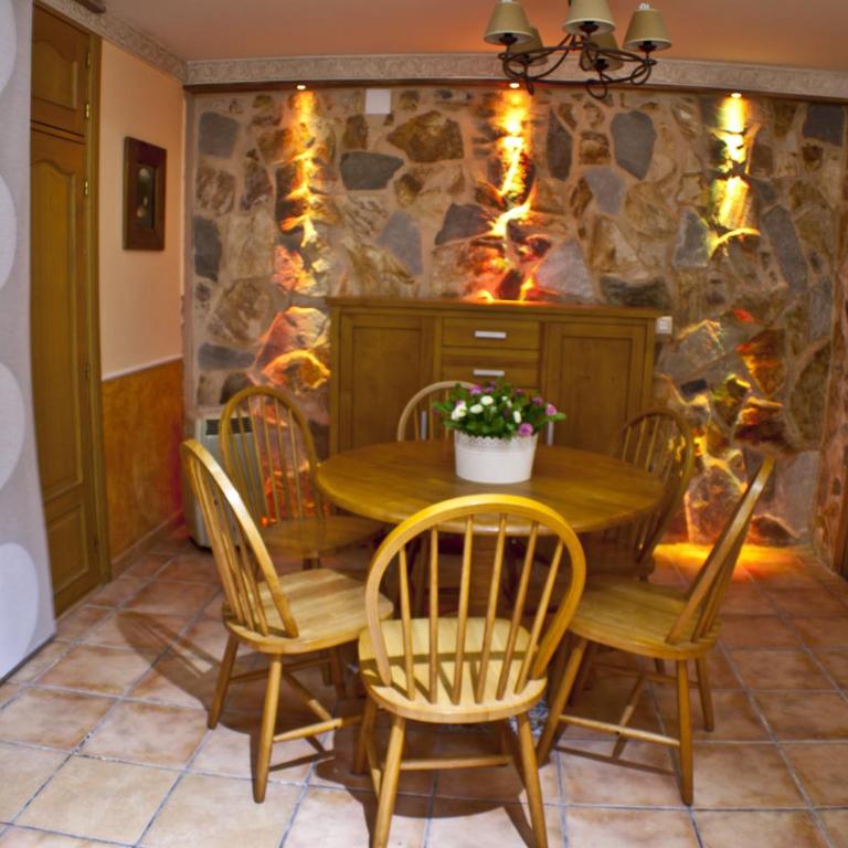 Posada de Peregrinos - Habitación Doble Estándar con baño compartido - 10