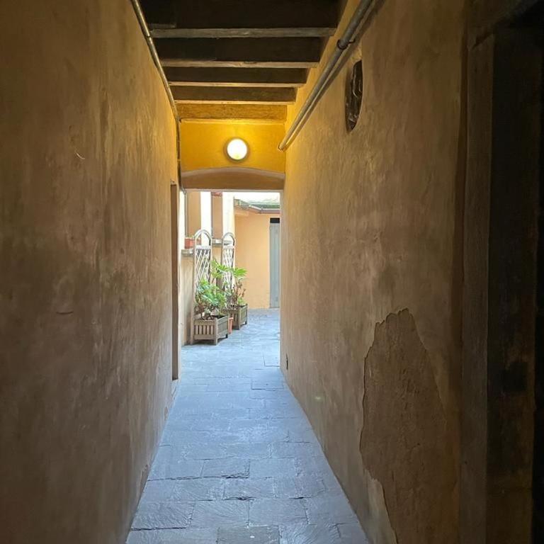 Number 99 - Appartamento con 1 Camera da Letto - 2