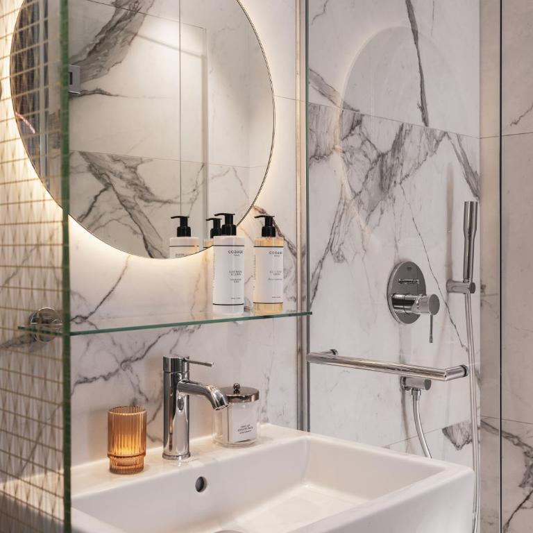 Seven Hotel Paris - Chambre Double - 1