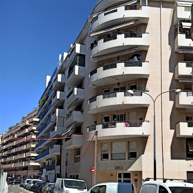 Studio neuf 25 m2, terrasse 35 m2 proche port Nice, Centre ville - Appartement 1 Chambre - 2