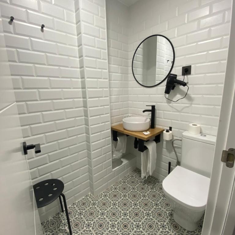Casual Mardones Bilbao - Habitación Familiar con baño privado - 4