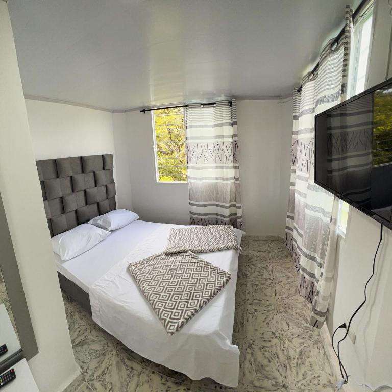 Hotel Mira Cruz Toro Valle - Habitación Doble Estándar con ventilador - 1