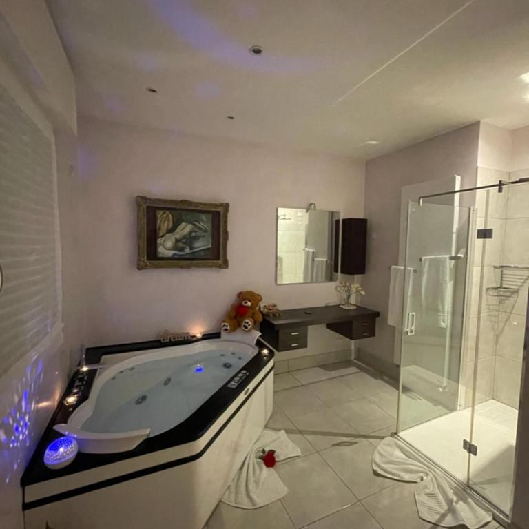 My Comfort - Habitación con cama grande y bañera de hidromasaje - 13