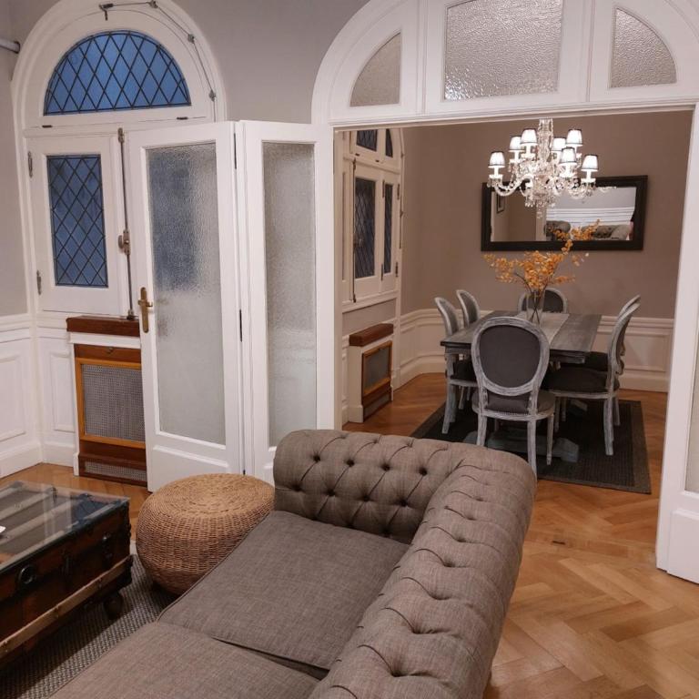 Departamentos en el Centro de Buenos Aires - Two-Bedroom Apartment - 11