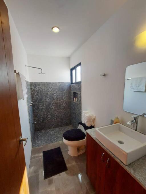 Apartment with excellent location! near Altabrisa - Apartamento de 2 dormitorios - 25
