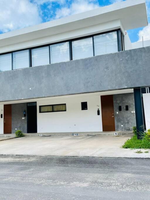 Apartment with excellent location! near Altabrisa - Apartamento de 2 dormitorios - 27