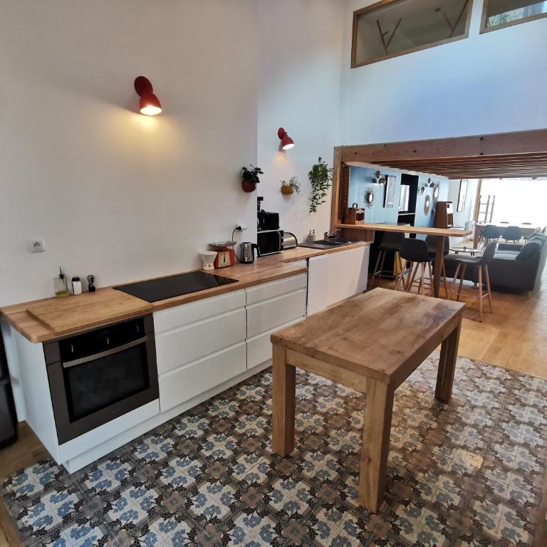 Ancien magasin type loft 145 m2 centre ville - Appartement - Rez-de-Chaussée - 6