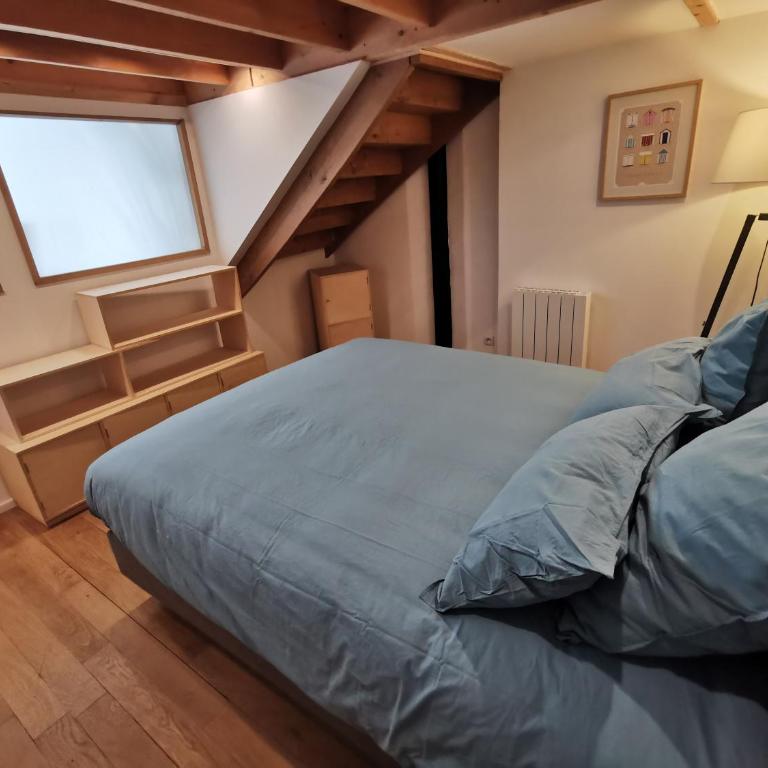 Ancien magasin type loft 145 m2 centre ville - Appartement - Rez-de-Chaussée - 16