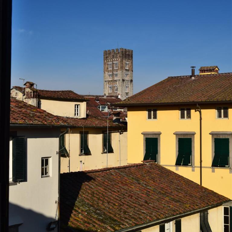Grande Appartamento per gruppi e famiglie in centro storico a Lucca con terrazza e AC - Appartamento - 29
