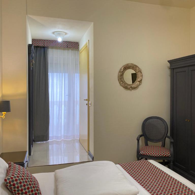 Hotel Estée - Camera Matrimoniale Superior con Vista Lago - 3