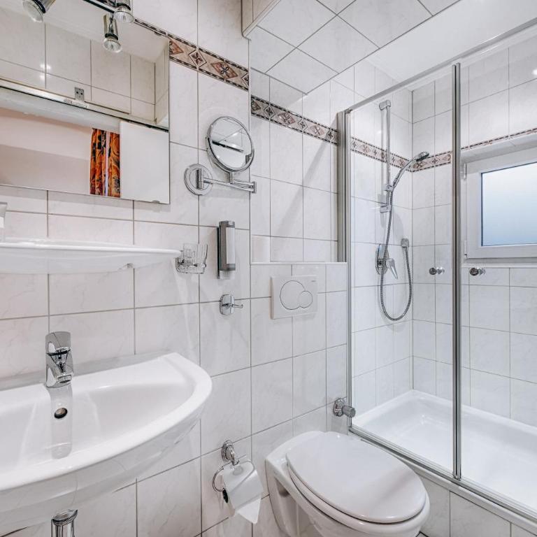 Weidegg - Hotel Garni - Standard Doppelzimmer - 13