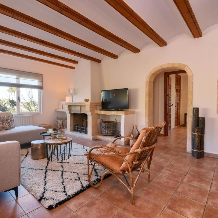 Bogira by Aguilarent - Villa - 12
