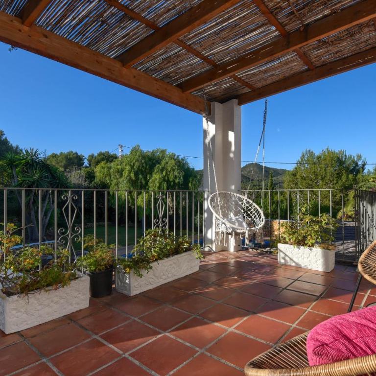 Bogira by Aguilarent - Villa - 9