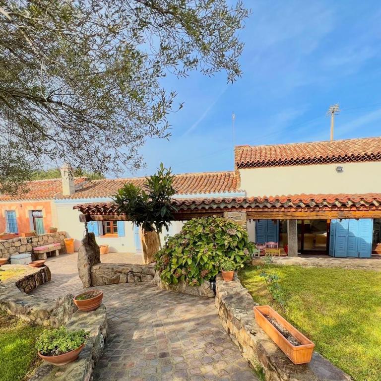 ISS Travel, Li Funnesi House - with private garden, air-condition and two bathrooms - Villa con 2 Camere da Letto - 5