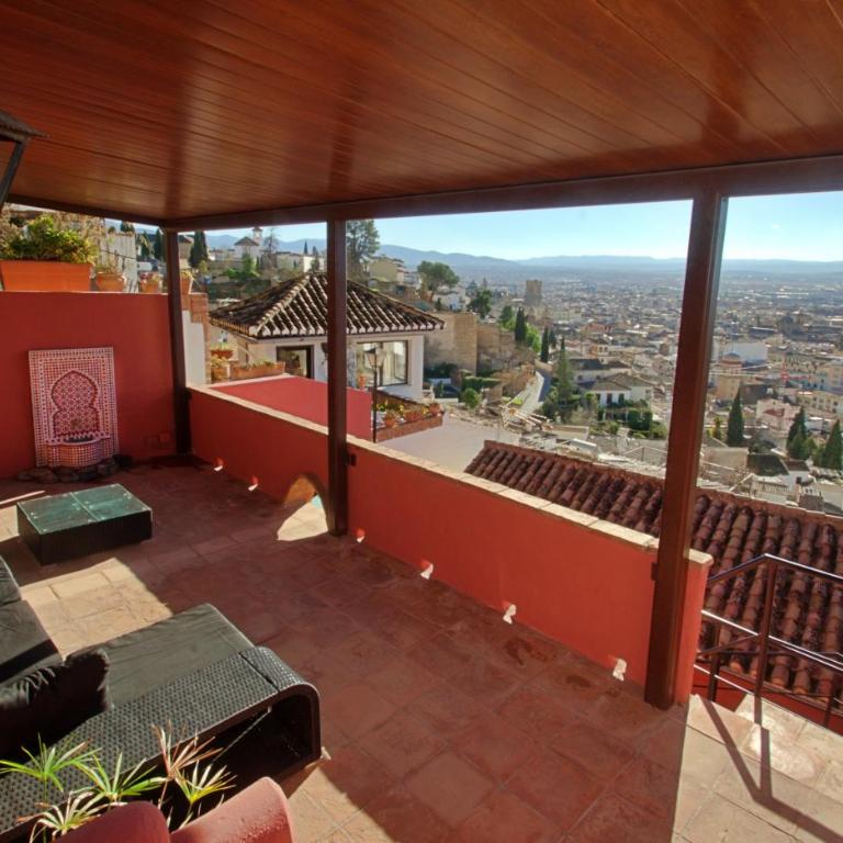 House&Cave Parking and Terrace, in the city - Villa - 40