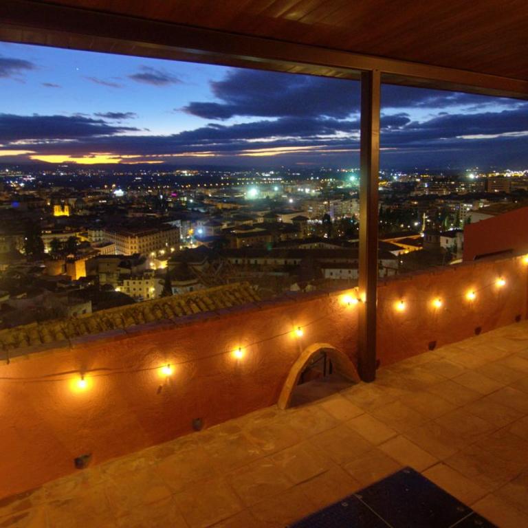 House&Cave Parking and Terrace, in the city - Villa - 3